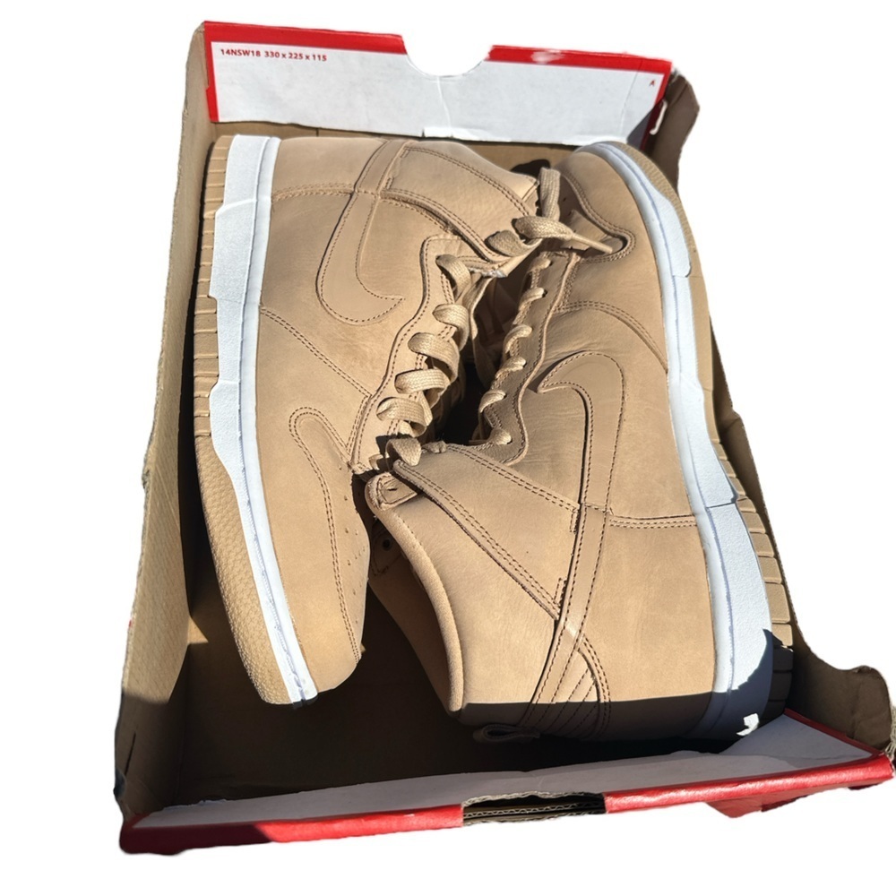 NIB CLEARANCE W Nike Dunk High Prm MF​​